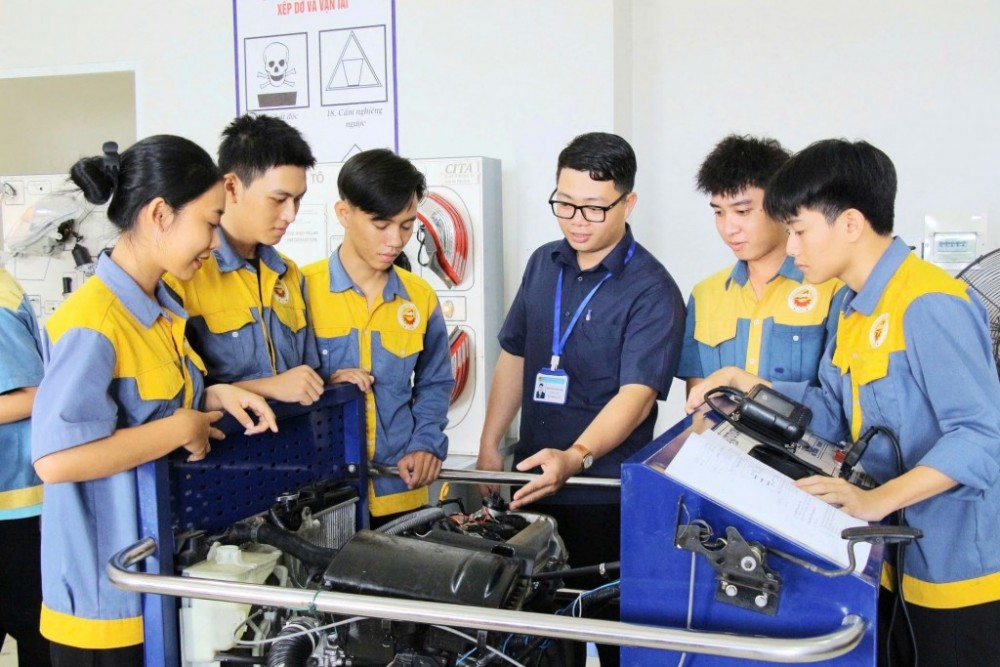 Phấn đấu 20% thanh niên 15-25 tuổi tham gia học nghề giai đoạn 2026-2030