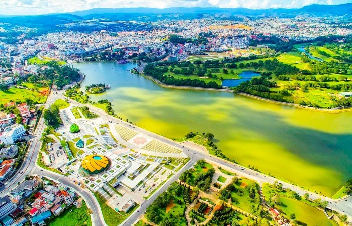 EMAGAZINE: Lâm Đồng đẩy mạnh cải cách hành chính, lấy người dân làm trung tâm