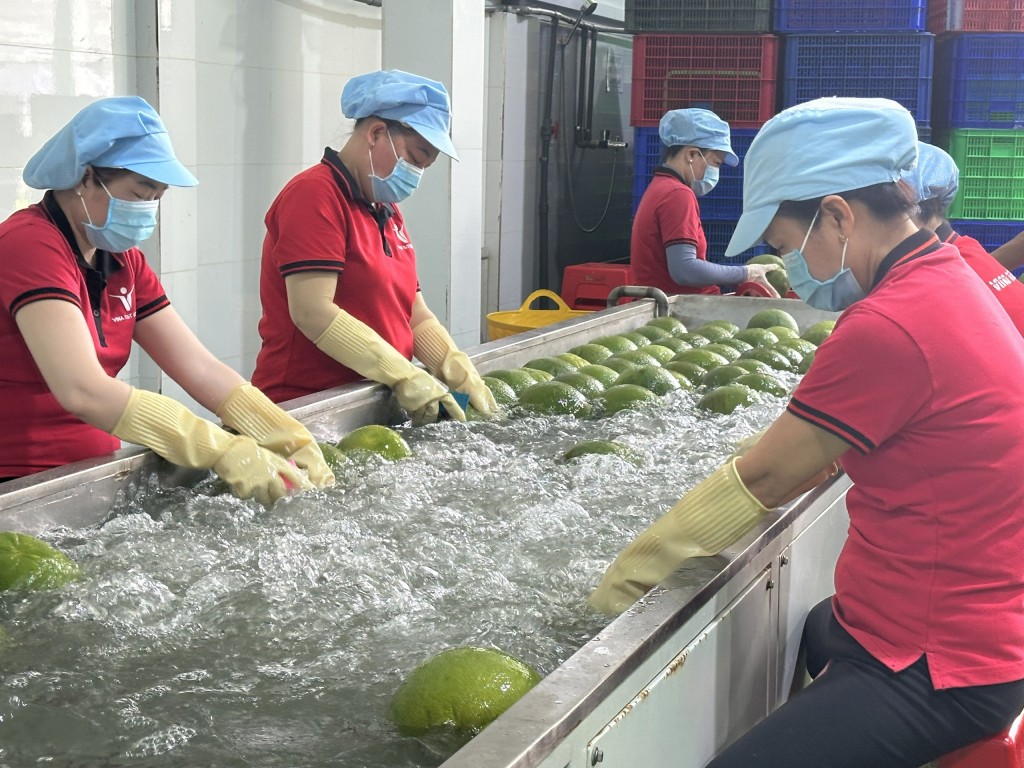 Lãi suất huy động tăng, ngân hàng không được tăng lãi suất cho vay
