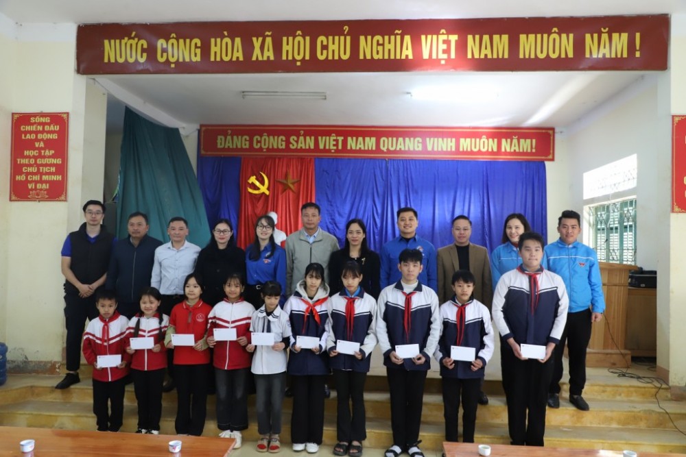 Hành trình về nguồn và Đông ấm yêu thương