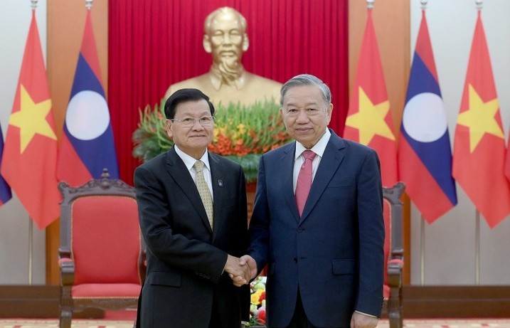 Vun đắp quan hệ Việt Nam-Lào mãi trường tồn theo thời gian