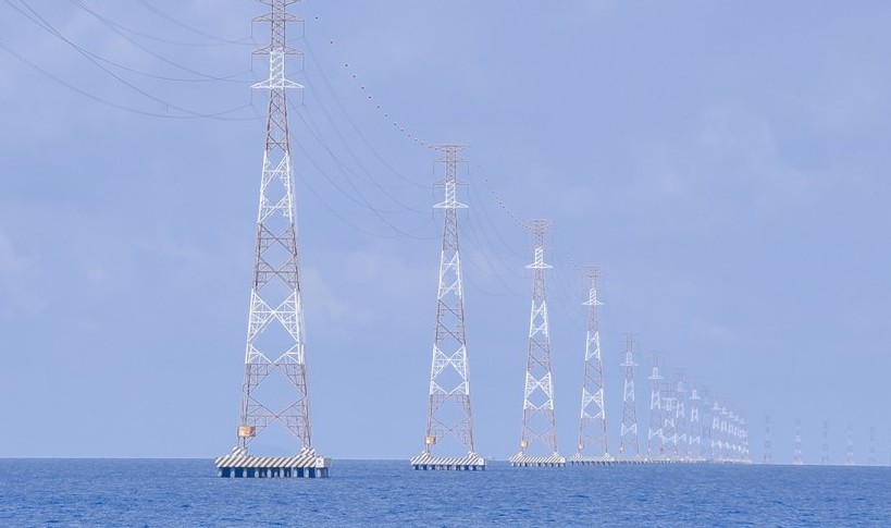 Sự cố đứt cáp ngầm khiến 30.000 hộ dân Phú Quốc mất điện