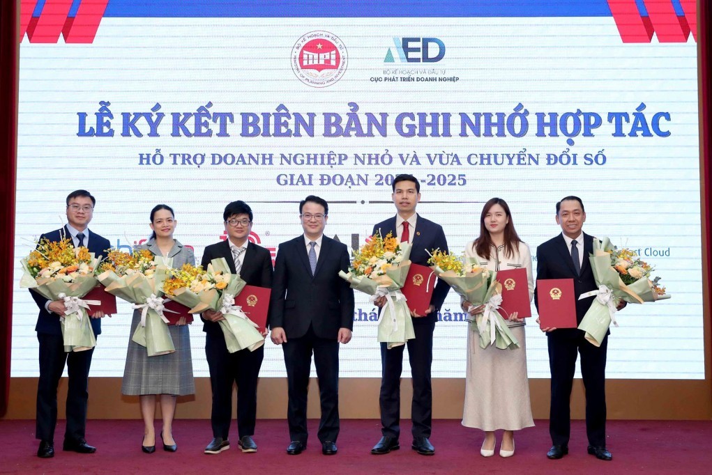 Bài 2: Kiến tạo hệ sinh thái giúp doanh nghiệp thích ứng số - xanh