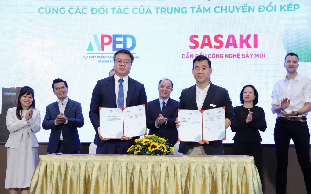 Bài 3: Trung tâm Chuyển đổi kép - Nền tảng hỗ trợ toàn diện cho doanh nghiệp Việt