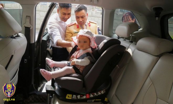 Thông tin mới nhất về quy định liên quan thiết bị an toàn cho trẻ em trên ô tô Thông tin mới nhất về quy định liên quan thiết bị an toàn cho trẻ em trên ô tô