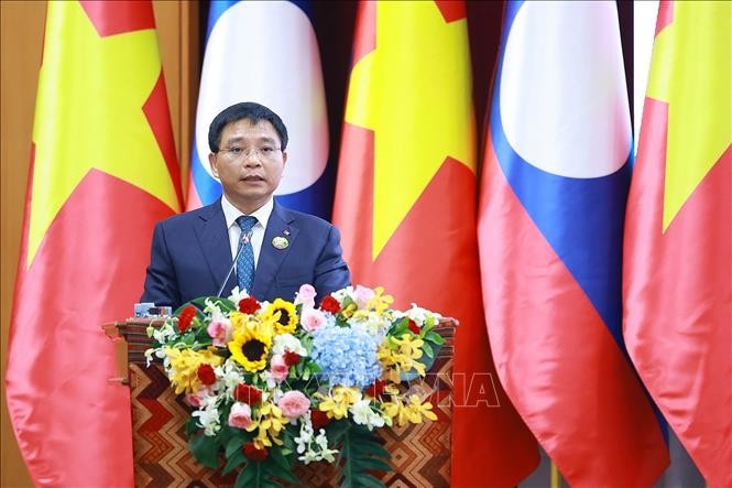 Thúc đẩy hợp tác kinh tế - đầu tư Việt – Lào lên tầm cao mới Thúc đẩy hợp tác kinh tế - đầu tư Việt – Lào lên tầm cao mới