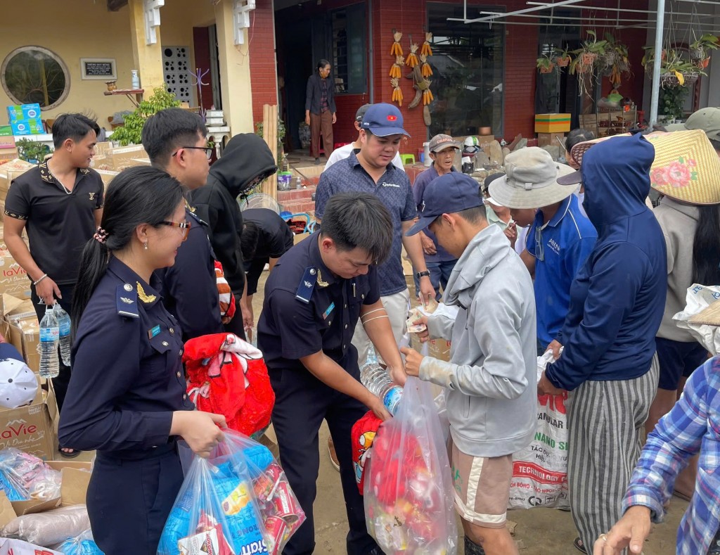 Khánh Hòa: Tập trung giải pháp giúp doanh nghiệp phục hồi sản xuất Khánh Hòa: Tập trung giải pháp giúp doanh nghiệp phục hồi sản xuất