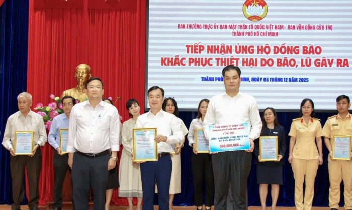 EVNHCMC lan tỏa tinh thần tương thân tương ái hướng về miền Trung