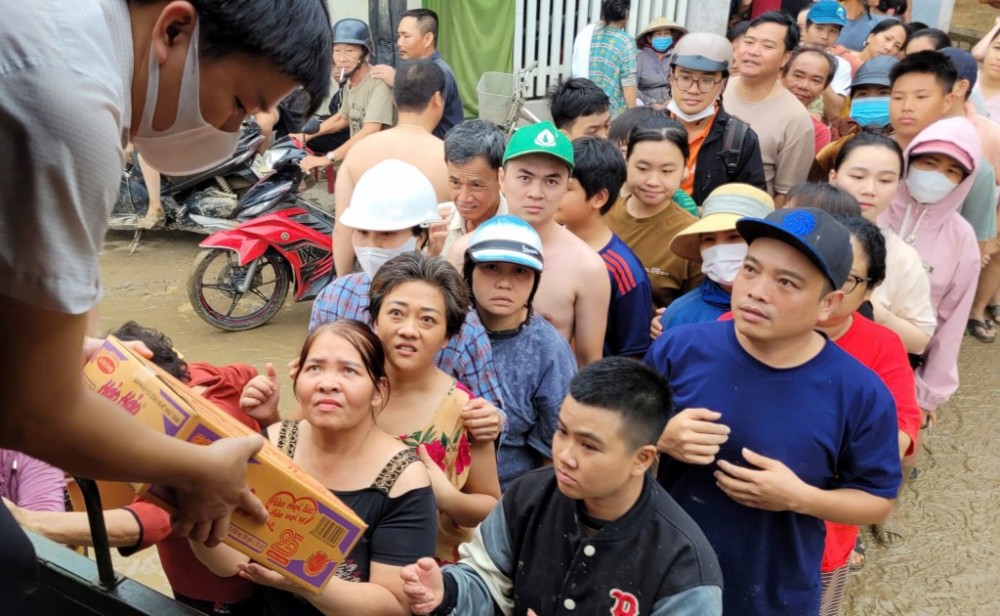 sản phẩm đến với và con vùng lũ Khánh Hòa. sản phẩm đến với và con vùng lũ Khánh Hòa.