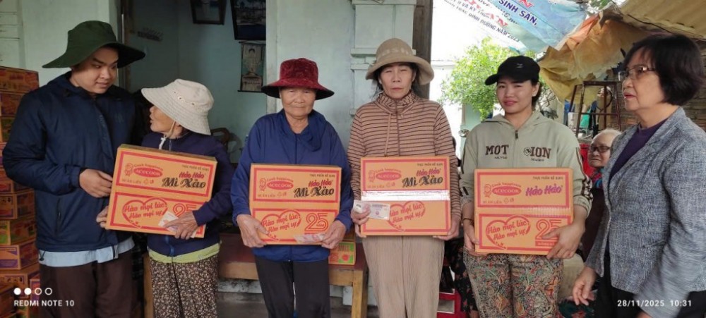 sản phẩm đến với và con vùng lũ Đắk Lắk (Phú Yên cũ). sản phẩm đến với và con vùng lũ Đắk Lắk (Phú Yên cũ).