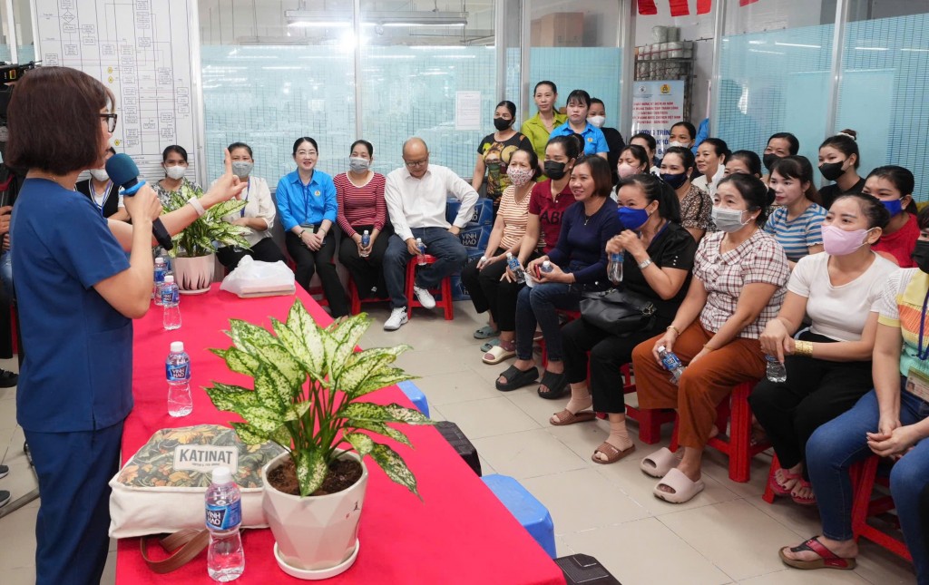 TP. Hồ Chí Minh: Giám sát chặt chẽ chế độ lương, thưởng Tết cho người lao động TP. Hồ Chí Minh: Giám sát chặt chẽ chế độ lương, thưởng Tết cho người lao động