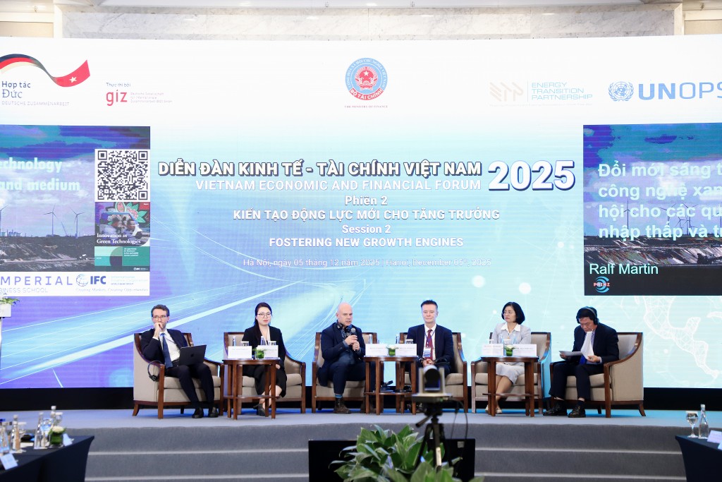 Kiến tạo động lực mới cho tăng trưởng bứt phá Kiến tạo động lực mới cho tăng trưởng bứt phá