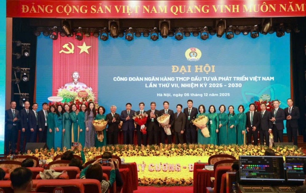 Công đoàn BIDV tổ chức thành công Đại hội đại biểu lần thứ VII, nhiệm kỳ 2025 - 2030 Công đoàn BIDV tổ chức thành công Đại hội đại biểu lần thứ VII, nhiệm kỳ 2025 - 2030