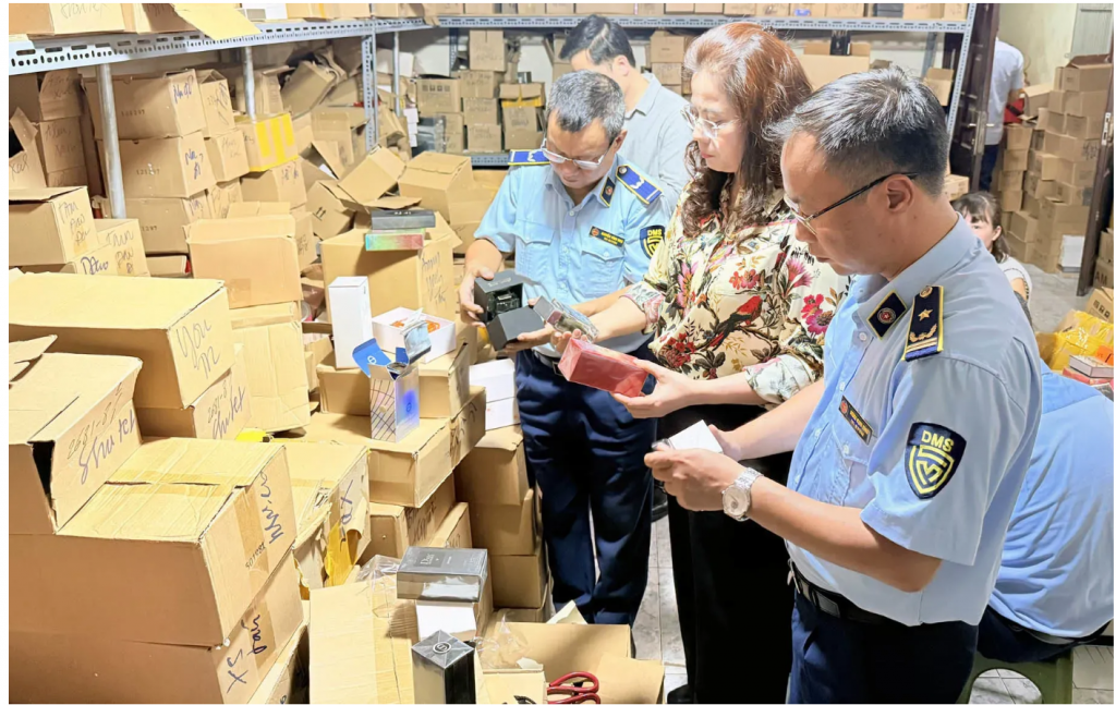 Tăng cường giải pháp bảo vệ người tiêu dùng trên thương mại điện tử Tăng cường giải pháp bảo vệ người tiêu dùng trên thương mại điện tử