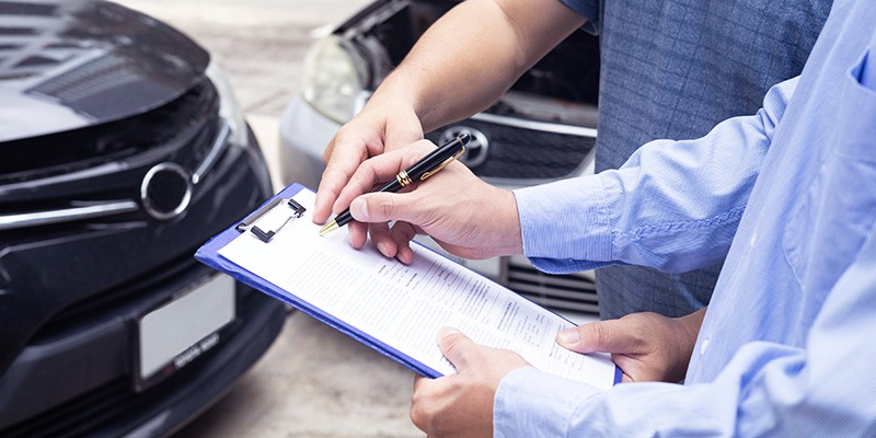 Doanh nghiệp có thể bị đình chỉ đến 3 tháng nếu vi phạm quy định bảo hiểm bắt buộc