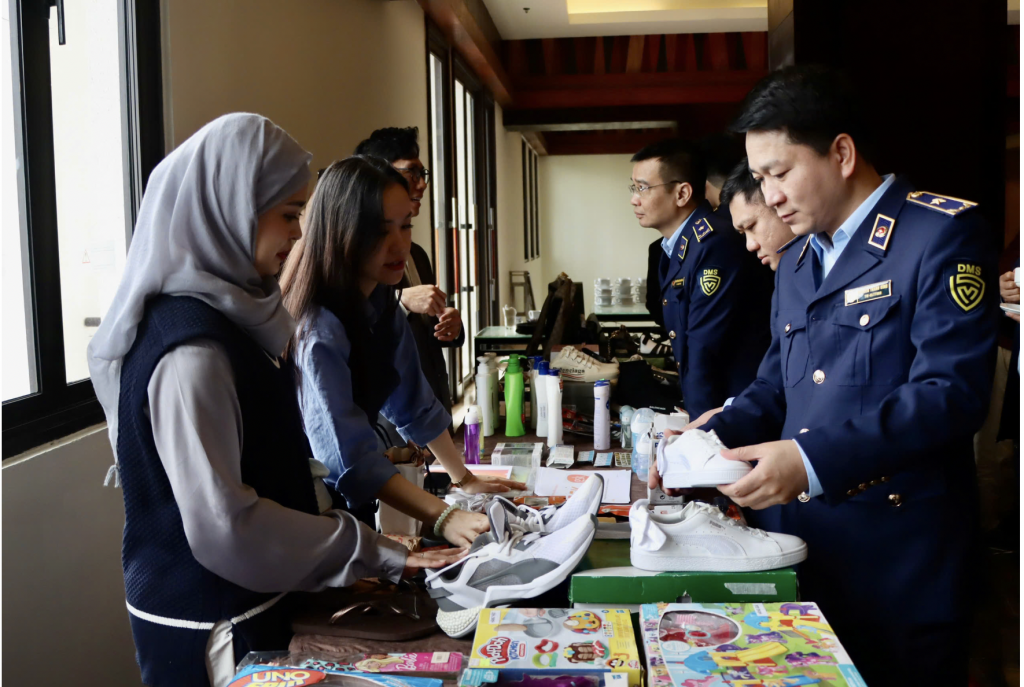 Siết chặt xử lý vi phạm trên sàn thương mại điện tử Siết chặt xử lý vi phạm trên sàn thương mại điện tử