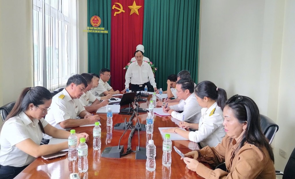 Lâm Đồng thu ngân sách dự kiến tăng 20% so với kế hoạch Trung ương giao Lâm Đồng thu ngân sách dự kiến tăng 20% so với kế hoạch Trung ương giao