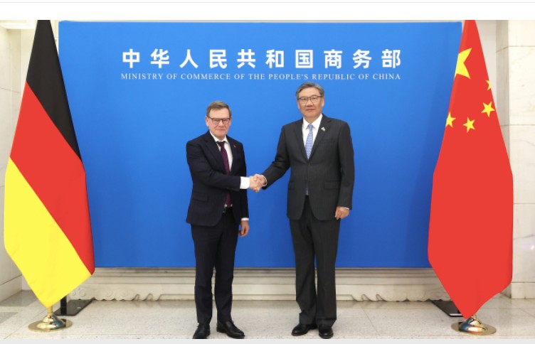 Trung Quốc và Đức cam kết ủng hộ thương mại tự do