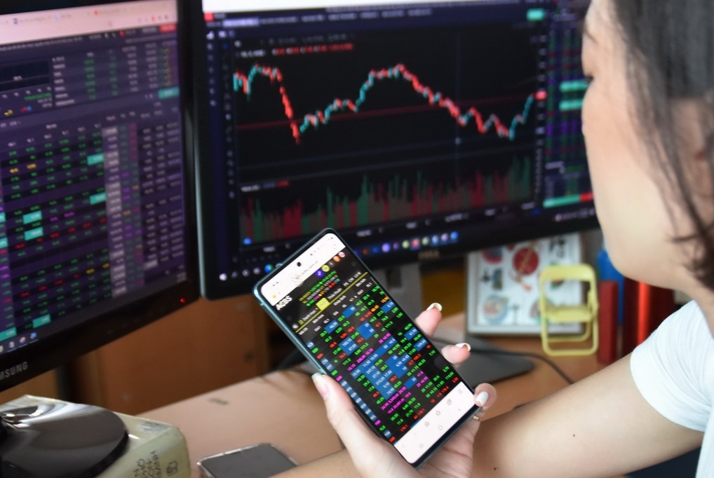 Đón đầu tăng trưởng 2026: Dòng tiền cuối năm và chiến lược phân bổ