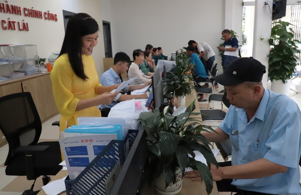 TP. Hồ Chí Minh thống nhất tăng thêm thu nhập cho 2 nhóm công chức, viên chức