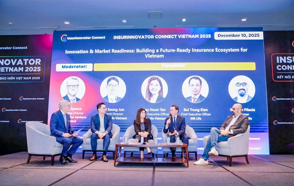 MB Life chia sẻ định hướng nâng cao trải nghiệm khách hàng tại Insurinnovator Connect Vietnam 2025 MB Life chia sẻ định hướng nâng cao trải nghiệm khách hàng tại Insurinnovator Connect Vietnam 2025