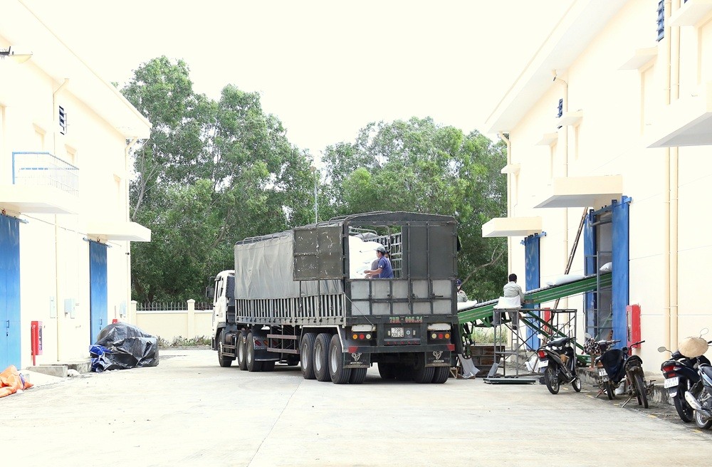 Trao Giấy khen của Cục trưởng Cục Dự trữ Nhà nước tặng 5 tập thể, 24 cá nhân