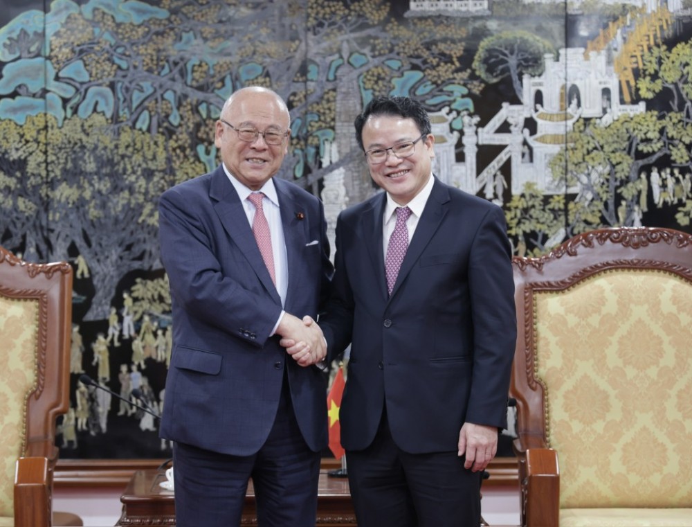 Bộ Tài chính ủng hộ xây dựng cơ chế tài chính đặc thù đối với Trường Đại học Việt Nhật Bộ Tài chính ủng hộ xây dựng cơ chế tài chính đặc thù đối với Trường Đại học Việt Nhật