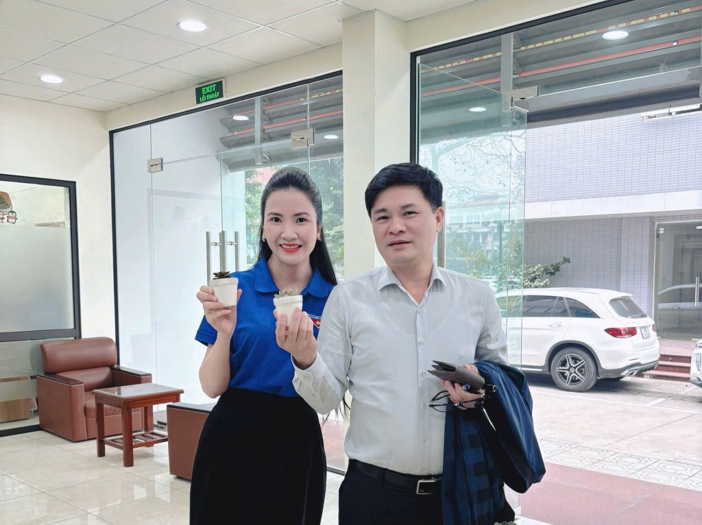 Chi đoàn Tạp chí Kinh tế - Tài chính lan tỏa hành động xanh qua chương trình thu pin cũ Chi đoàn Tạp chí Kinh tế - Tài chính lan tỏa hành động xanh qua chương trình thu pin cũ