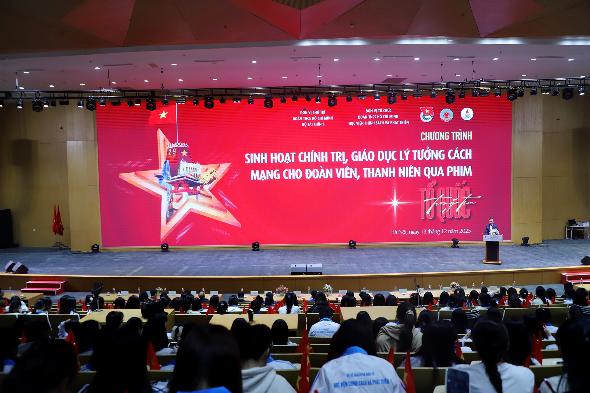 Sôi nổi chuỗi hoạt động văn hóa, thể thao của Đoàn Thanh niên Bộ Tài chính Sôi nổi chuỗi hoạt động văn hóa, thể thao của Đoàn Thanh niên Bộ Tài chính