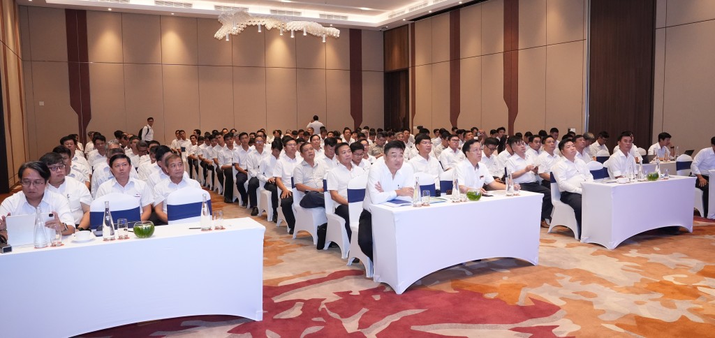 EVNHCMC tiếp tục hoàn thiện quản trị kỹ thuật và hiện đại hóa lưới điện Thành phố EVNHCMC tiếp tục hoàn thiện quản trị kỹ thuật và hiện đại hóa lưới điện Thành phố