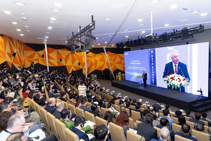 Kinh tế dữ liệu - Trụ cột tăng trưởng và cạnh tranh quốc gia trong kỷ nguyên số Kinh tế dữ liệu - Trụ cột tăng trưởng và cạnh tranh quốc gia trong kỷ nguyên số