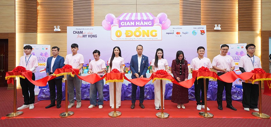 NAPAS, Mastercard và Payoo tài trợ hơn 4 tỷ đồng, trao 2.010 suất tầm soát ung thư cho phụ nữ yếu thế NAPAS, Mastercard và Payoo tài trợ hơn 4 tỷ đồng, trao 2.010 suất tầm soát ung thư cho phụ nữ yếu thế