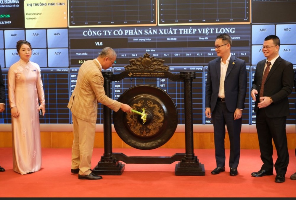 Hơn 24 triệu cổ phiếu Thép Việt Long giao dịch trên sàn UPCoM Hơn 24 triệu cổ phiếu Thép Việt Long giao dịch trên sàn UPCoM