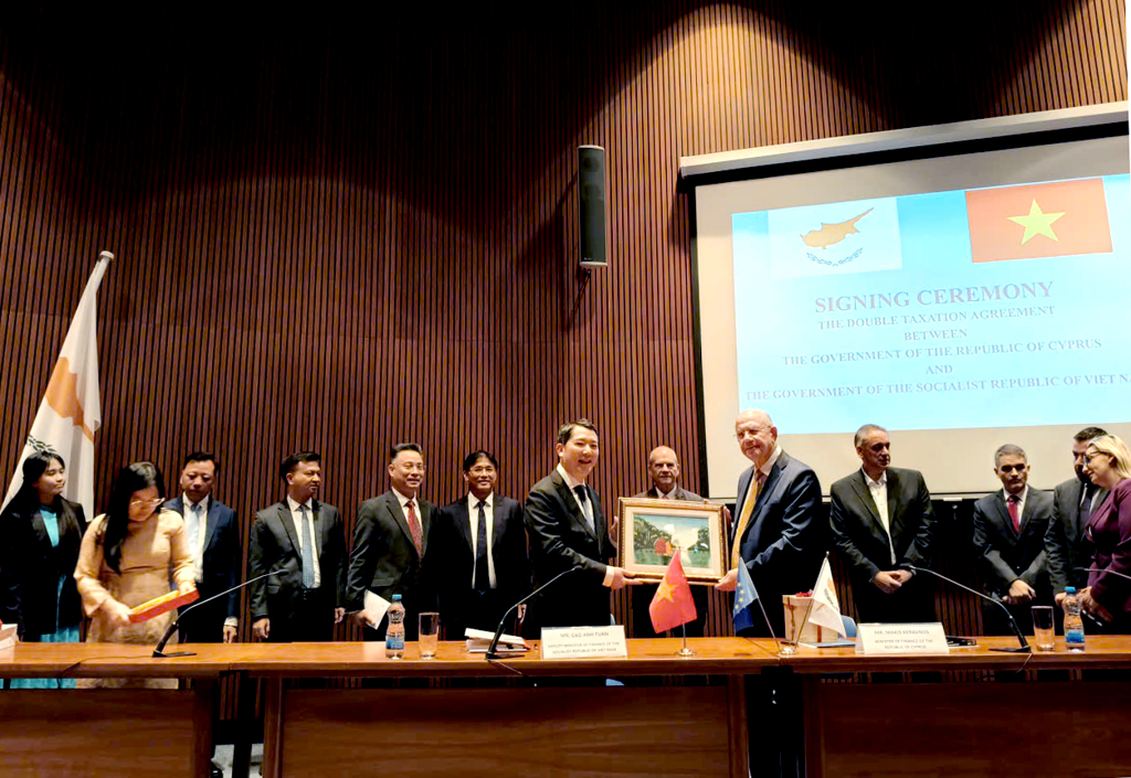 Hiệp định tránh đánh thuế hai lần: Bước tiến mới trong quan hệ song phương Việt Nam và Síp Hiệp định tránh đánh thuế hai lần: Bước tiến mới trong quan hệ song phương Việt Nam và Síp