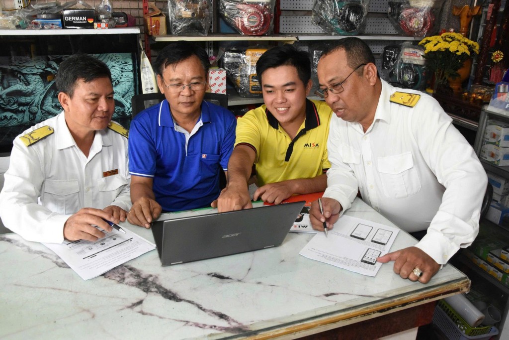 Mở “đường băng số” cho doanh nghiệp và hộ kinh doanh bứt phá