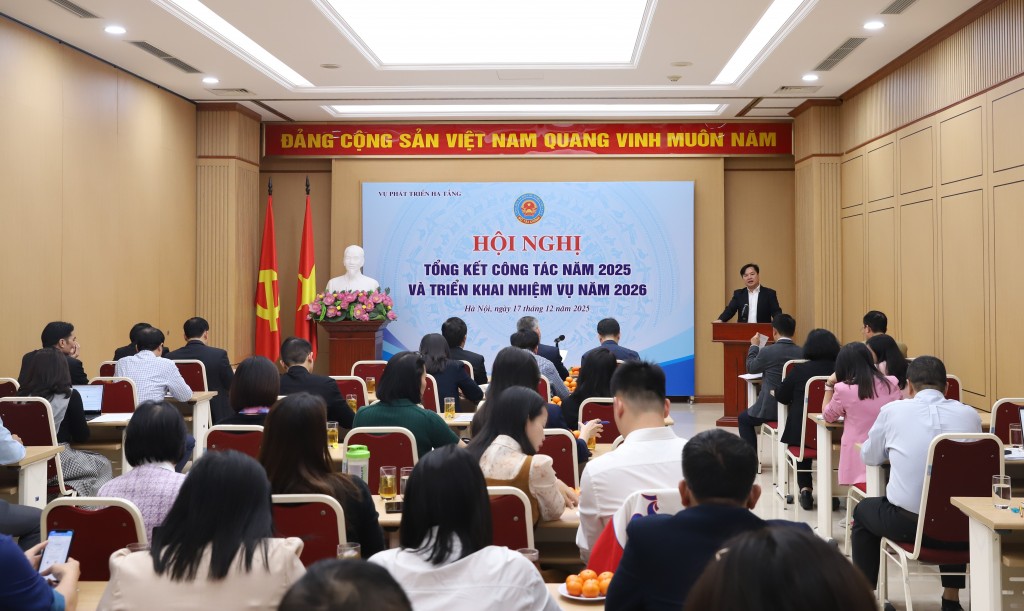 Vụ Phát triển hạ tầng: Dấu ấn cải cách thể chế, tháo gỡ điểm nghẽn đầu tư Vụ Phát triển hạ tầng: Dấu ấn cải cách thể chế, tháo gỡ điểm nghẽn đầu tư