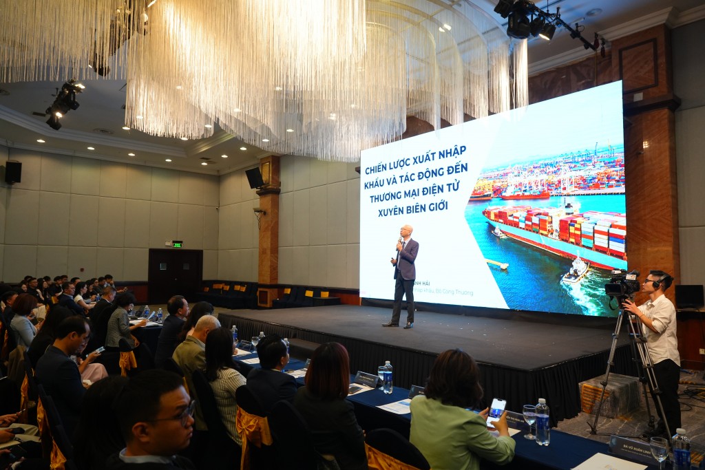 Thúc đẩy xuất khẩu trực tuyến, tối ưu hóa tiềm năng tương lai thương mại điện tử Thúc đẩy xuất khẩu trực tuyến, tối ưu hóa tiềm năng tương lai thương mại điện tử