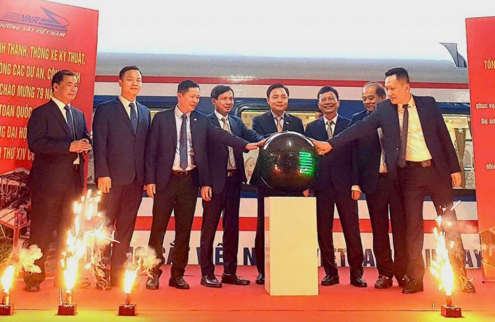 Tổng Công ty Đường sắt Việt Nam khánh thành, triển khai 3 dự án chào mừng Đại hội Đảng
