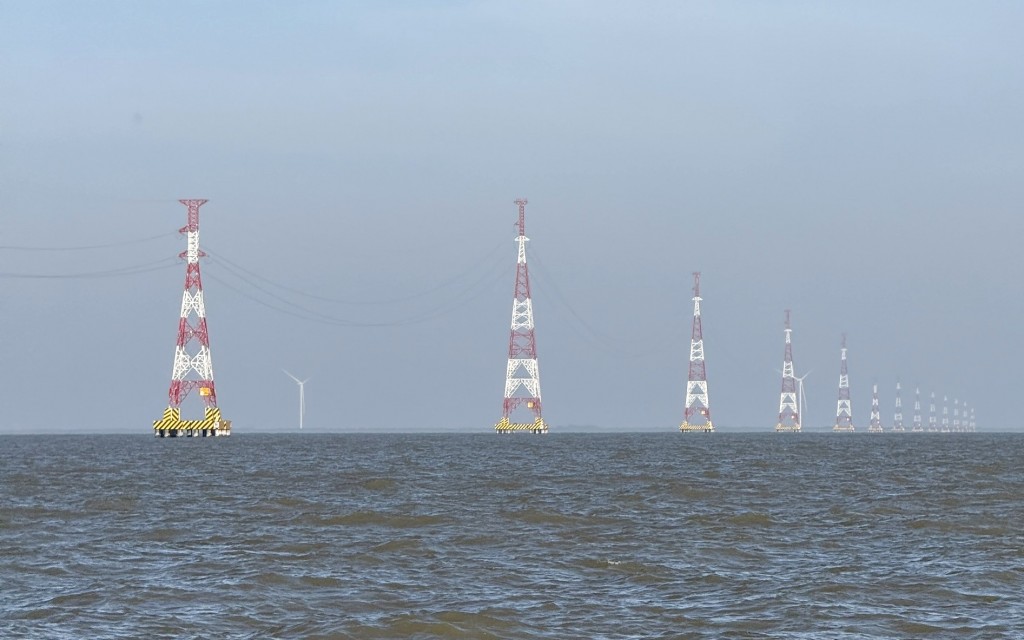 Khánh thành dự án cấp điện lưới Quốc gia cho đặc khu Côn Đảo Khánh thành dự án cấp điện lưới Quốc gia cho đặc khu Côn Đảo