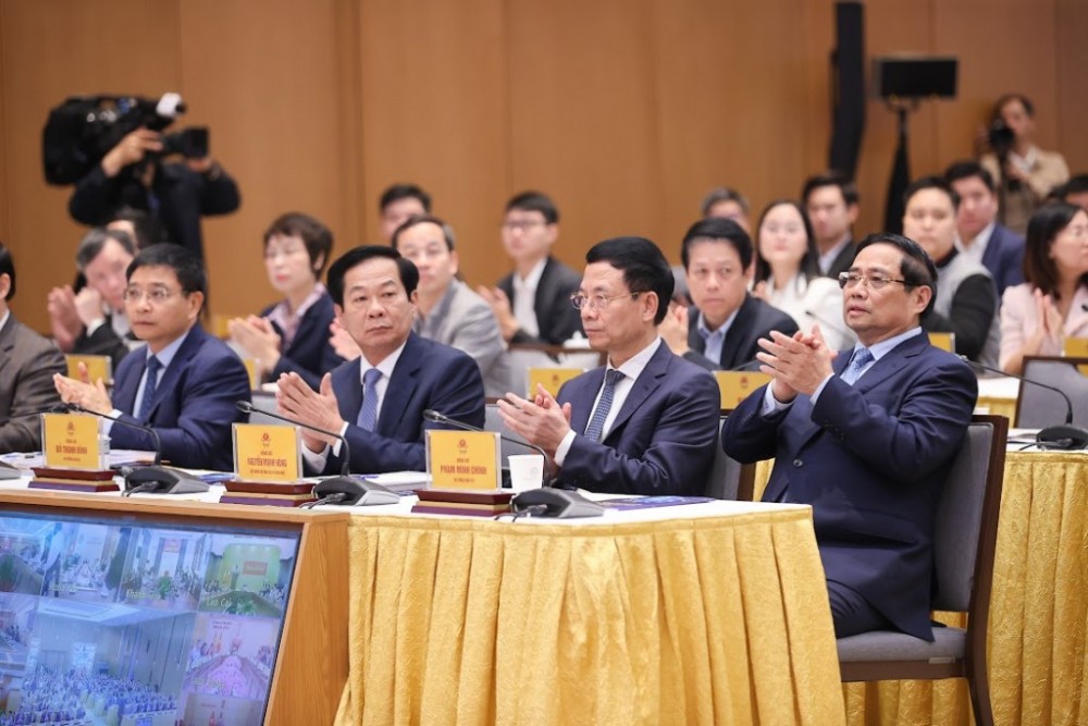 Phát triển kinh tế số toàn diện, đạt mục tiêu tăng trưởng 2 con số