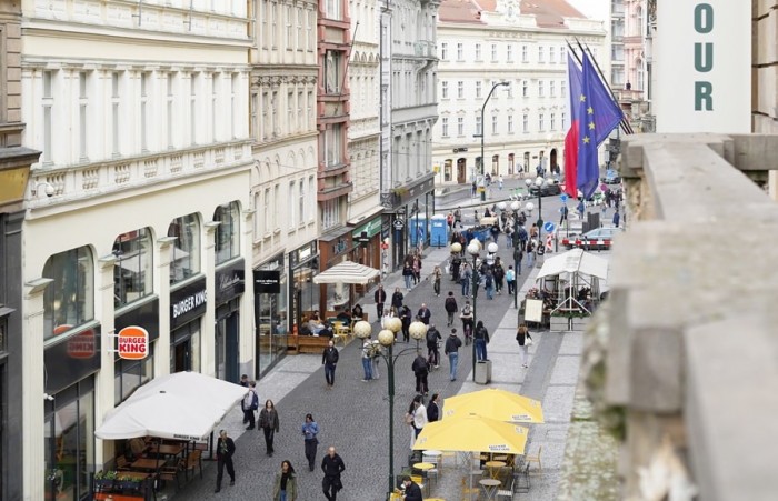 Kinh tế toàn cầu năm 2026: Vững vàng trước bất ổn?