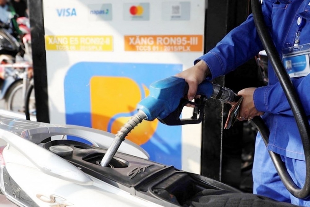Quỹ Bình ổn giá xăng dầu: Nơi dư nghìn tỷ, nơi vẫn 