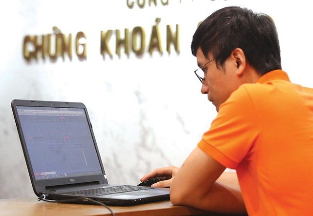 Vì sao các ngân hàng 'thích' đổ tiền vào chứng khoán đầu tư? - Ảnh 1