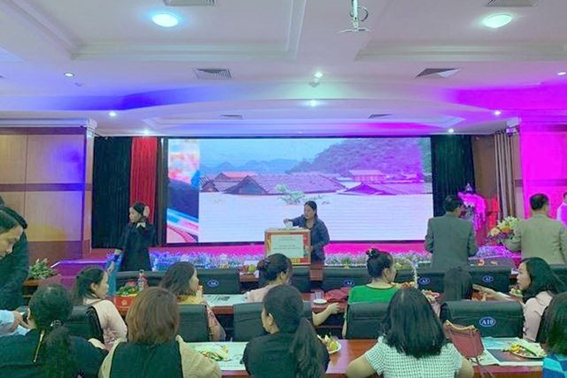 Công đoàn Văn phòng và Đoàn thanh niên cơ quan Cục Thuế tổ chức lễ phát động quyên góp, ủng hộ đồng bào miền Trung.