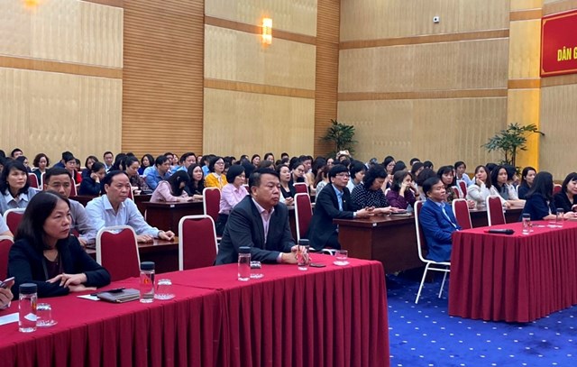 Toàn thể cán bộ, công chức, viên chức, người lao động Kho bạc Nhà nước tham dự Lễ phát động