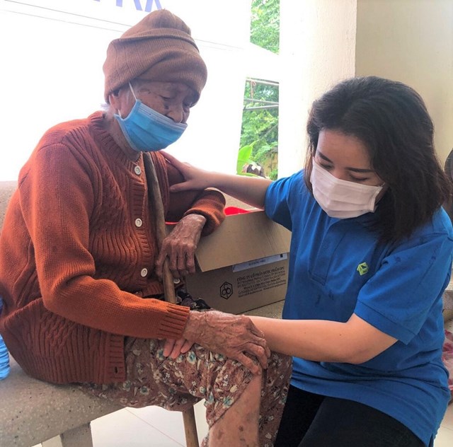 Được hỗ trợ và sẻ chia, nhiều hoàn cảnh khó khăn đã có thêm hy vọng để vươn lên vượt khó. Ảnh Novaland