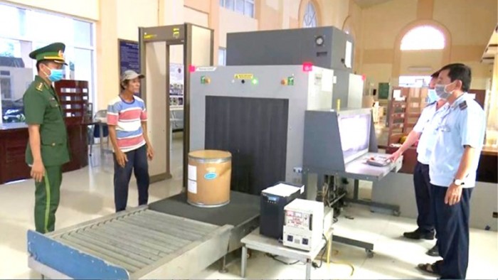 Tháng 11, ngành Hải quan bắt giữ 882 vụ buôn lậu