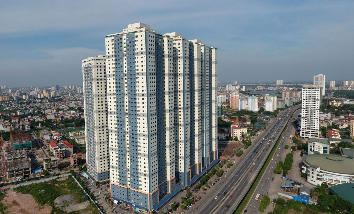 Thị trường bất động sản ngày càng vắng bóng nhà ở giá rẻ. Nguồn: internet