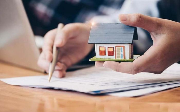 Xác định tiền thuê đất đối với tài sản công gắn liền với đất cho thuê