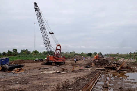 Hỗ trợ tiền thuê đất giúp doanh nghiệp ổn định sản xuất. Ảnh: M.Tuấn